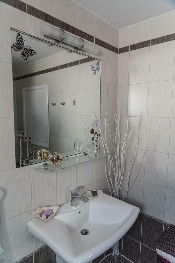 Villa Alexandra Exámbela Extérieur photo